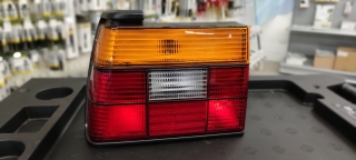 VW Jetta I, Lichtgehäuse für Heckleuchte links, Original Hella